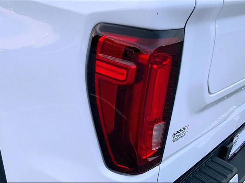 Used 2025 GMC Sierra 1500 AT4 w/ AT4 Premium Package AWD/4WD image 26