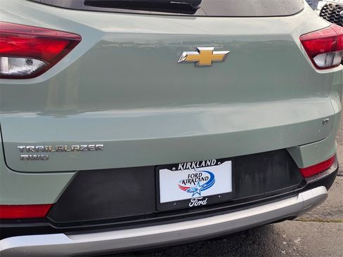 Used 2025 Chevrolet TrailBlazer LT image 13