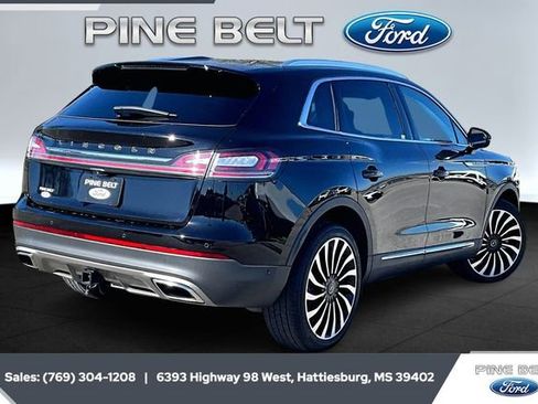 Used 2022 Lincoln Nautilus Black Label w/ Class II Trailer Tow Package image 11