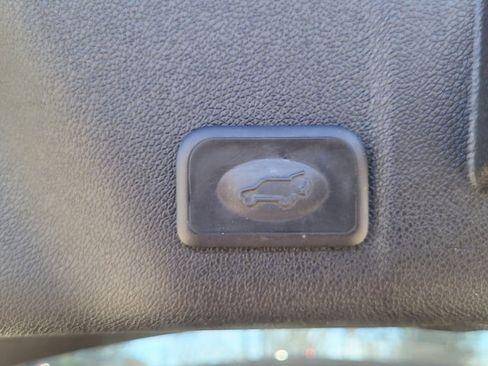 Used 2012 GMC Acadia SLE image 5