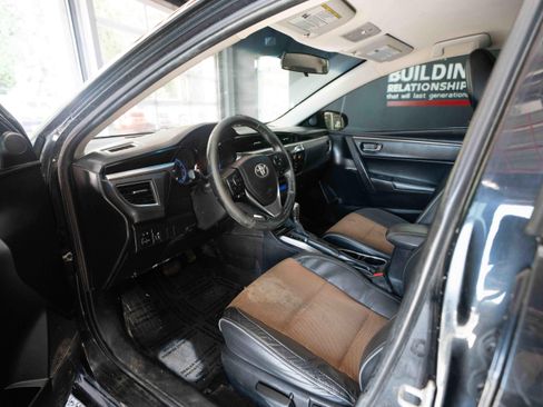 Used 2015 Toyota Corolla S FWD image 8