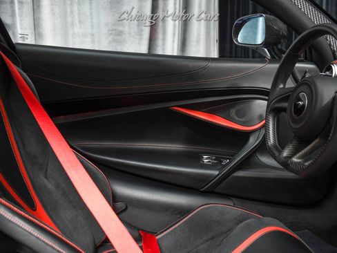 Used 2022 McLaren 720S Performance RWD image 27