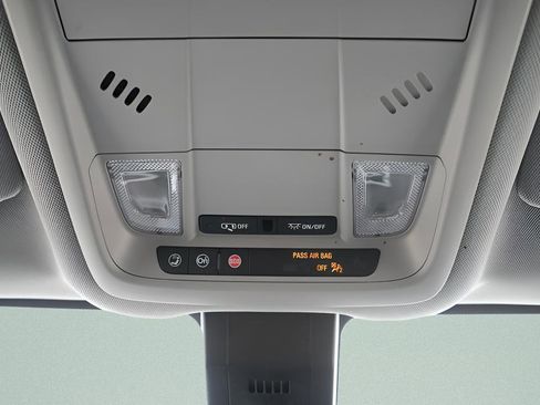 Used 2024 Chevrolet Equinox LT w/ LPO, Floor Liner Package AWD/4WD image 20