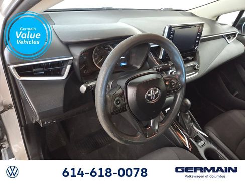 Used 2020 Toyota Corolla LE FWD image 16
