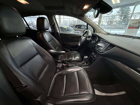 Used 2019 Buick Encore Essence image 23