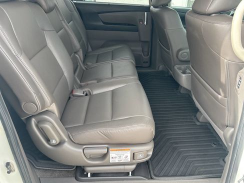 Used 2014 Honda Odyssey EX-L image 17
