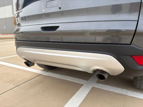 Used 2018 Ford Escape Titanium w/ Ford Safe & Smart Package image 15