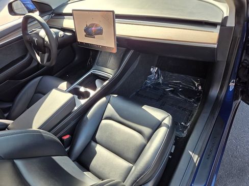 Used 2023 Tesla Model 3 Standard Range RWD image 21