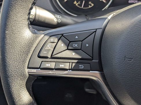 Used 2019 Nissan Rogue S w/ Special Edition Package FWD image 24