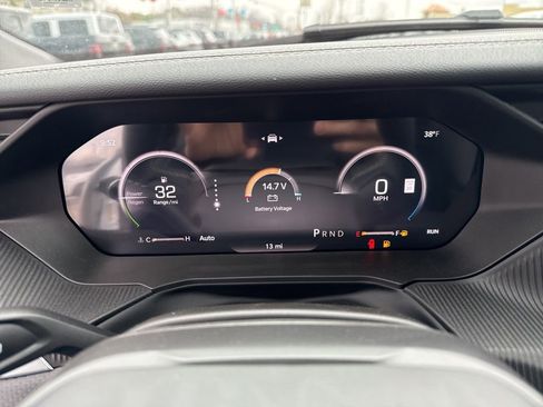 New 2026 Jeep Cherokee Overland image 11