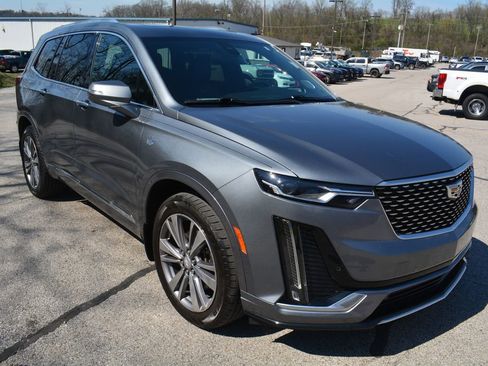 Used 2020 Cadillac XT6 Premium Luxury AWD/4WD image 4