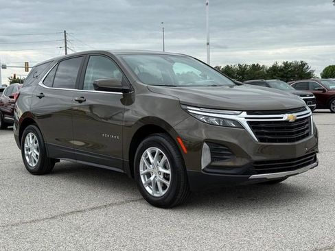 Used 2024 Chevrolet Equinox LT FWD image 8