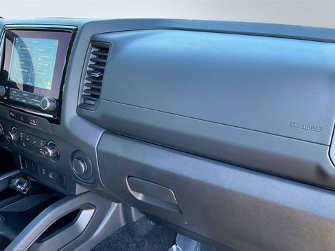 Used 2024 Nissan Frontier S image 17