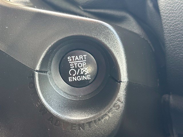Used 2020 Jeep Renegade Altitude AWD/4WD image 33