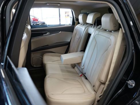 Used 2017 Lincoln MKX Reserve w/ Driver Assistance Package AWD/4WD image 44
