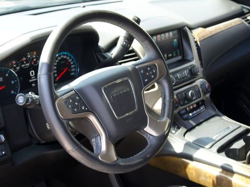 Used 2017 GMC Yukon Denali w/ Open Road Package RWD image 20