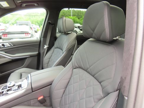 Used 2026 BMW X5 M60i AWD/4WD image 35