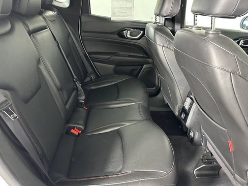 Used 2025 Jeep Compass Trailhawk AWD/4WD image 30