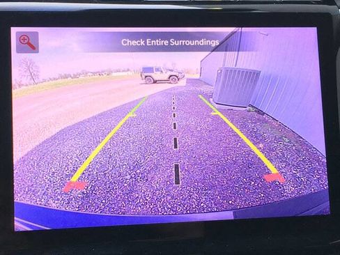 Used 2023 Jeep Grand Cherokee Limited image 19