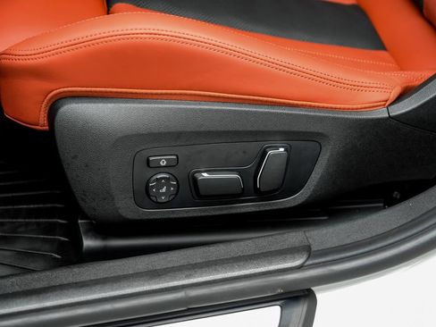 Used 2025 BMW M3 Competition AWD/4WD image 43