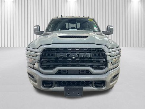 New 2026 RAM 3500 Limited AWD/4WD image 11