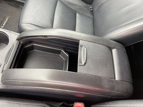 Used 2014 Toyota Highlander XLE image 39