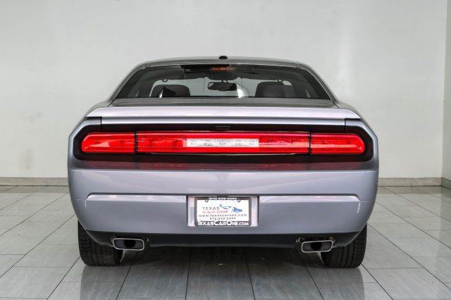 Used 2013 Dodge Challenger R/T RWD image 7