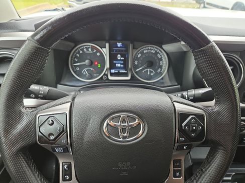 Used 2022 Toyota Tacoma SR5 w/ Trail Edition AWD/4WD image 24