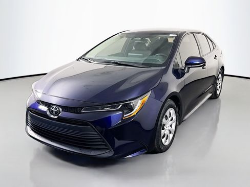 Used 2024 Toyota Corolla LE FWD image 4