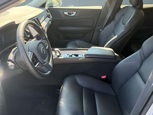 Certified 2025 Volvo V60 B5 Cross Country Plus AWD/4WD image 5