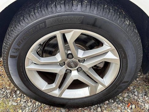 Used 2019 Audi Q5 2.0T Premium w/ Convenience Package image 11