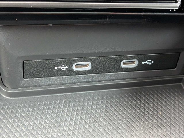 New 2026 Volkswagen Atlas SE FWD image 24