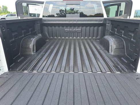 New 2026 GMC Sierra 1500 Elevation image 12