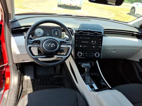 Used 2024 Hyundai Tucson SE FWD image 6