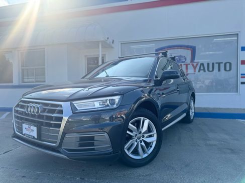 Used 2020 Audi Q5 2.0T Premium image 3