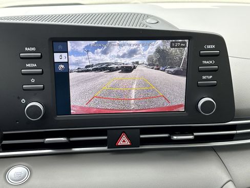 Certified 2025 Hyundai Elantra Sport image 23