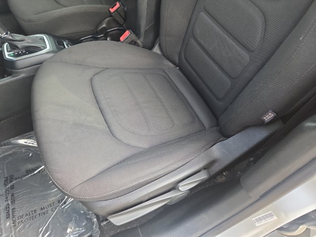 Used 2019 Jeep Renegade Latitude AWD/4WD image 29