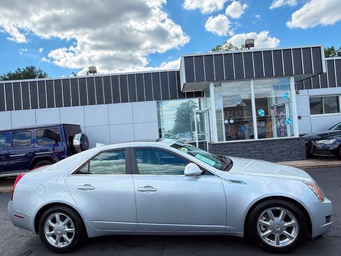 Used 2009 Cadillac CTS 3.6 w/ Wood Trim Package RWD image 8