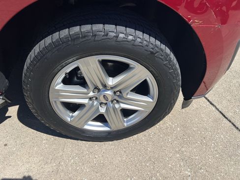 Used 2019 Ford Expedition Max XLT w/ Equipment Group 202A RWD image 2