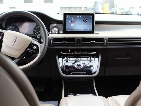 Used 2022 Lincoln Corsair FWD image 10