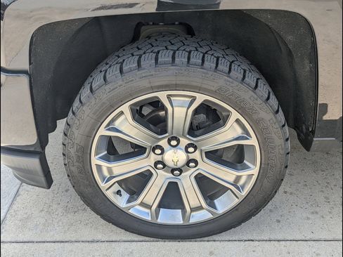 Used 2018 Chevrolet Silverado 1500 High Country AWD/4WD image 16