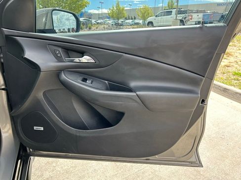 Used 2017 Chevrolet Volt Premier w/ Driver Confidence II Package image 31