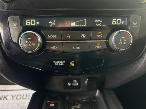 Used 2022 Nissan Rogue Sport SL w/ Premium Package image 15