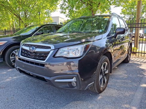 Used 2018 Subaru Forester 2.5i Premium AWD/4WD image 2