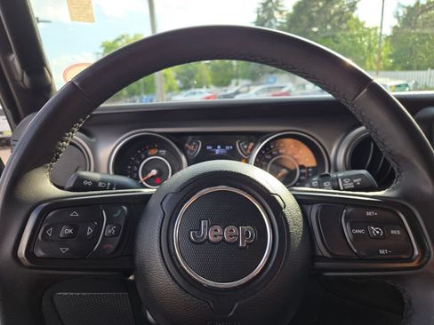 Used 2023 Jeep Wrangler Unlimited Sport AWD/4WD image 34