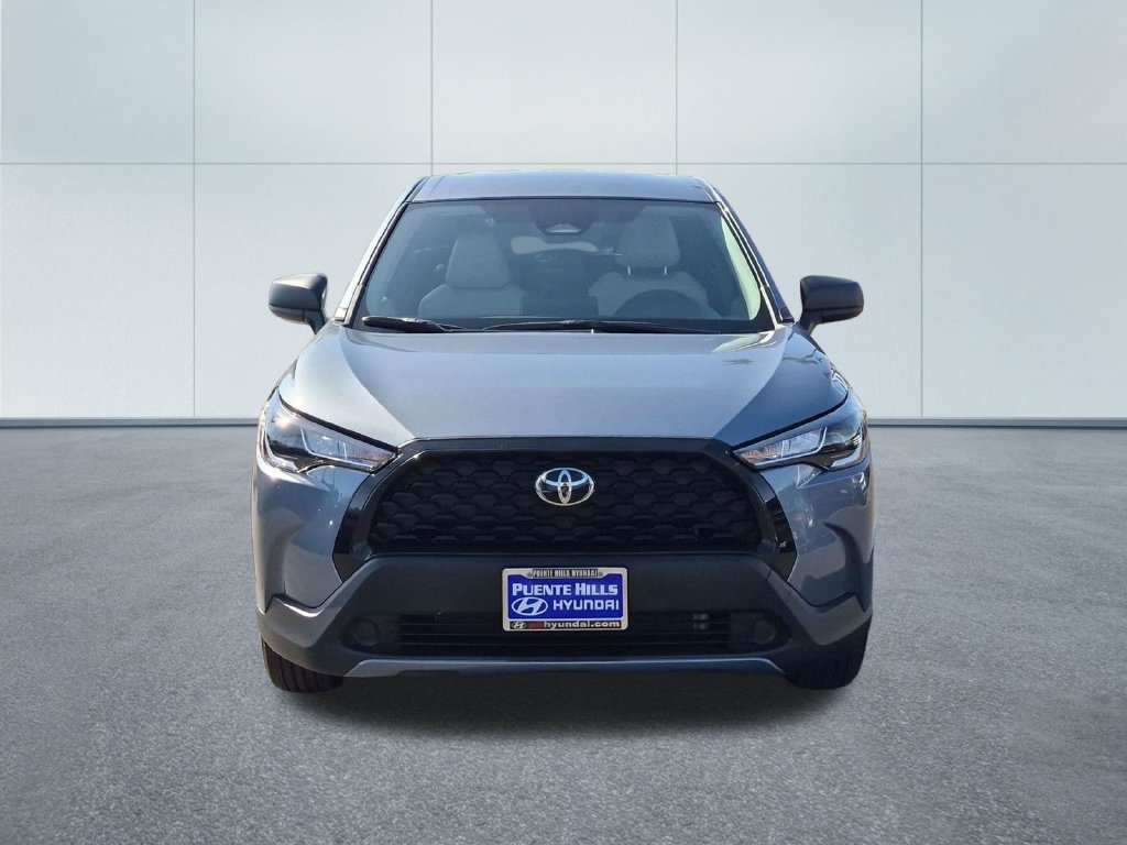 Used 2025 Toyota Corolla Cross L FWD image 2