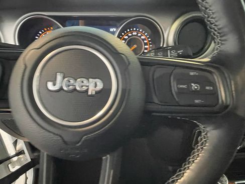 Used 2021 Jeep Wrangler Unlimited Sport image 34