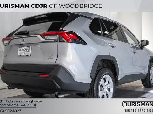 Used 2024 Toyota RAV4 LE image 5