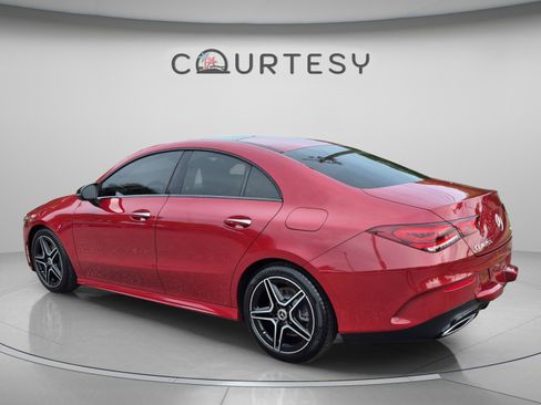 Used 2023 Mercedes-Benz CLA 250 4MATIC image 5