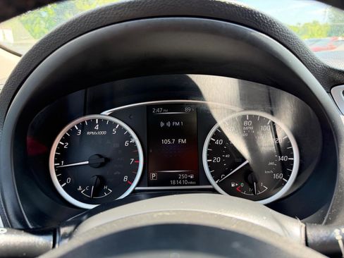 Used 2016 Nissan Sentra SV image 18